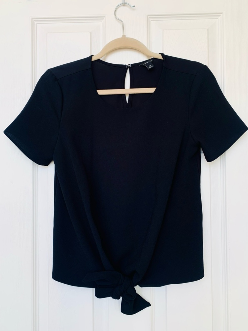Ann Taylor Women's Black Tie-Hem Short Sleeve Top, XS